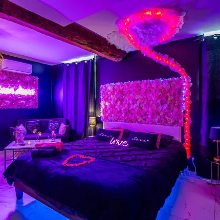 Sweet Dreams Jacuzzi Love hotel *