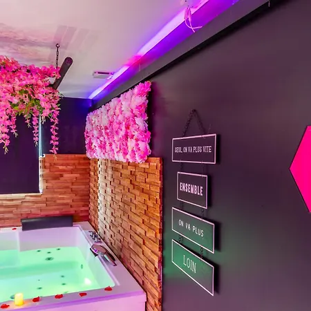 Love hotel Sweet Dreams Jacuzzi *