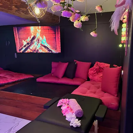 Sweet Dreams Jacuzzi Love hotel